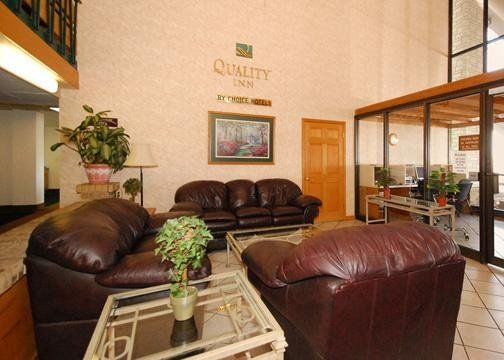 Quality Inn Omaha Interior photo
