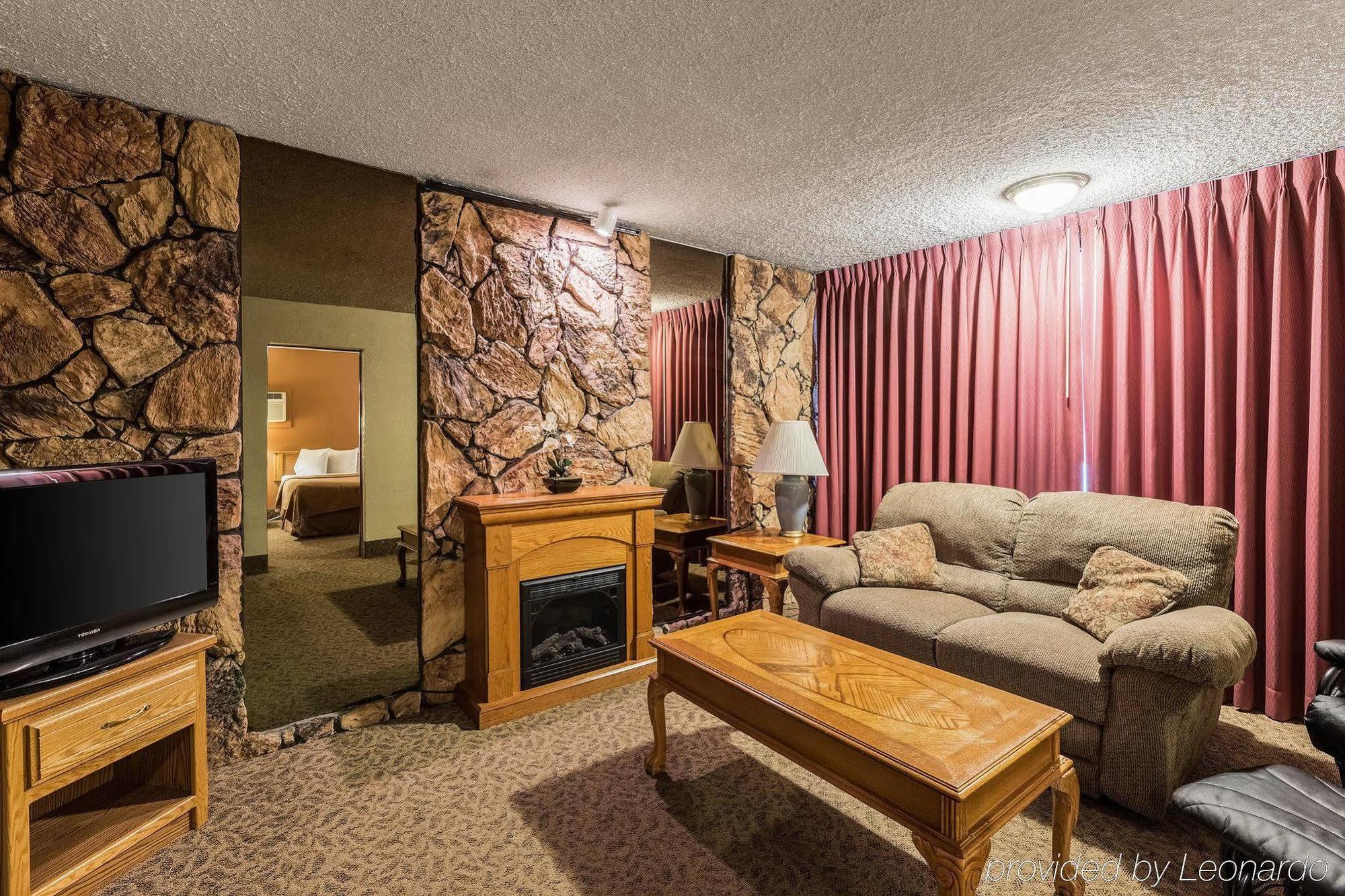 Quality Inn Omaha Exterior photo